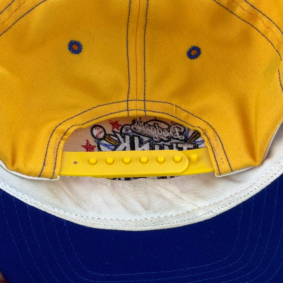 Vintage 2000s LA Dodgers Think Blue Hat