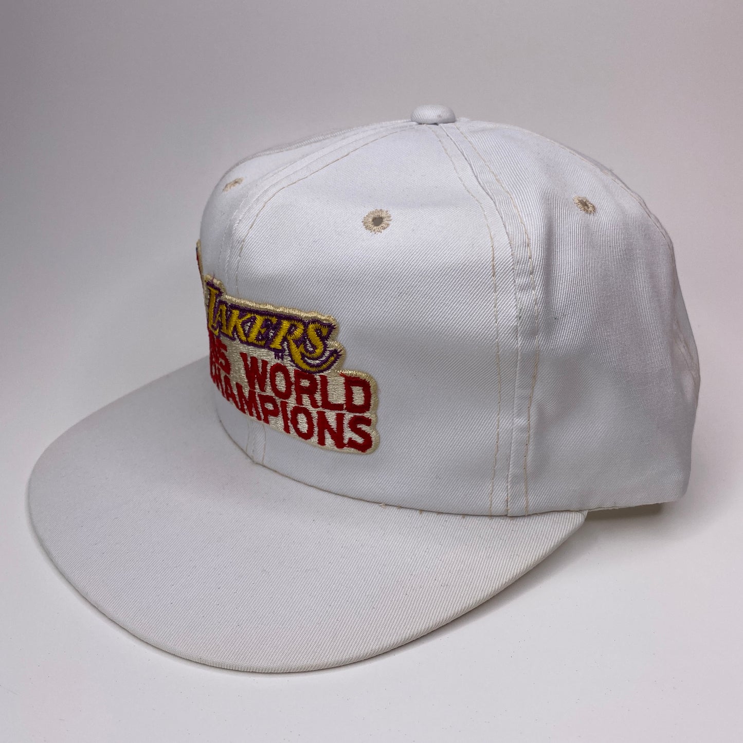 Vintage 1985 Los Angeles Lakers World Champions Hat - B