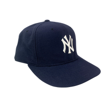 Load image into Gallery viewer, Vintage New York Yankees New Era Fitted Wool Hat - 7 1/4
