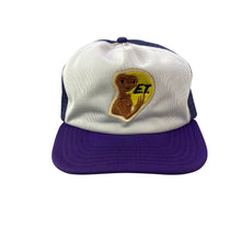 Load image into Gallery viewer, Vintage ET Movie Trucker Hat
