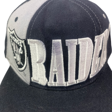 Load image into Gallery viewer, Vintage 90s LA Los Angeles Raiders Starter Spellout Snapback Wool Hat - Silver and Black
