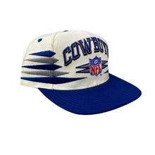 Load image into Gallery viewer, Vintage 90s Dallas Cowboys Football Diamond Logo Athletic Snapback Hat
