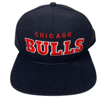 Load image into Gallery viewer, Vintage 90s Chicago Bulls Starter Hat
