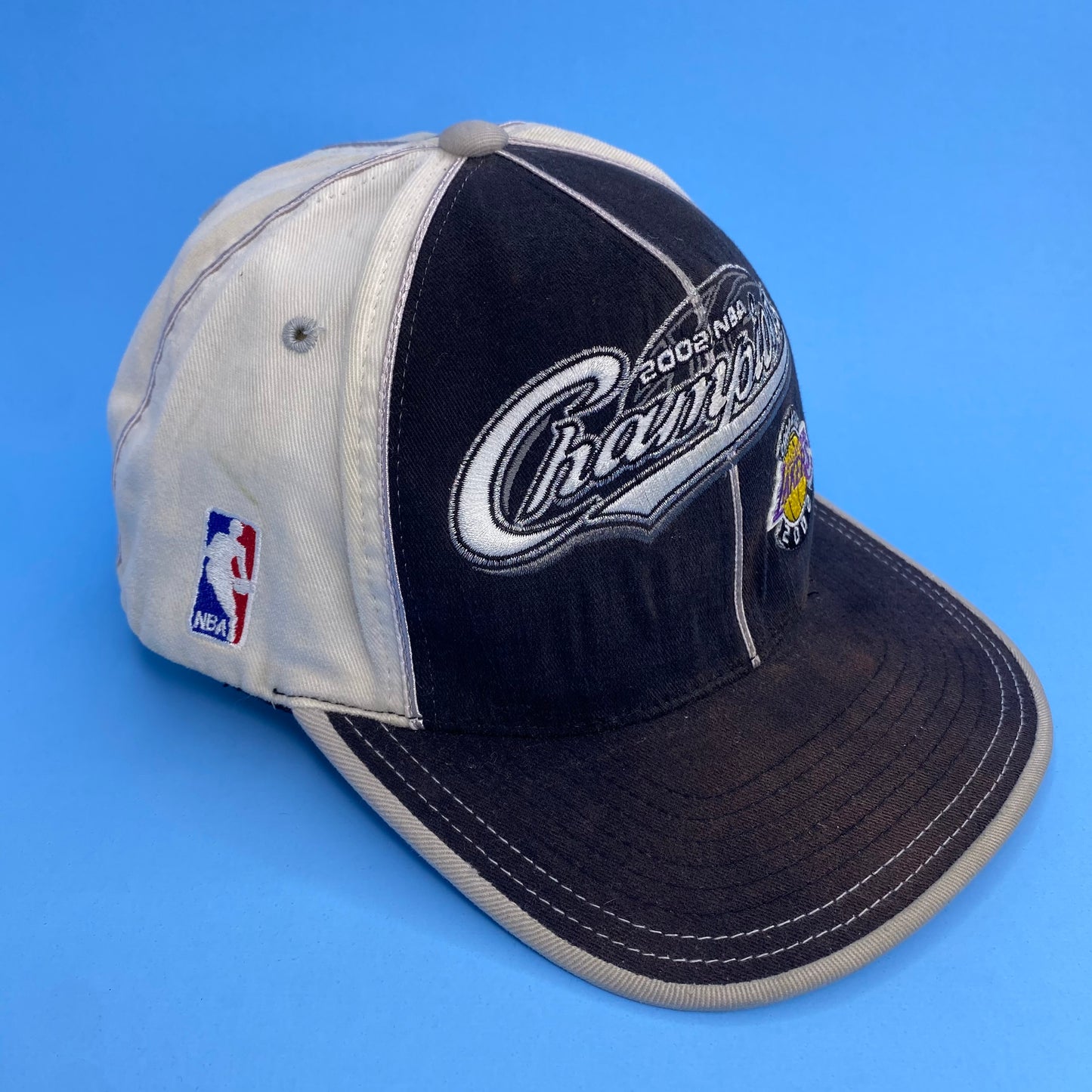 Vintage 2002 LA Lakers Championship Hat